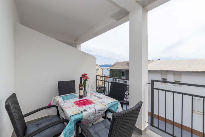 apartmani ferdo živogošće