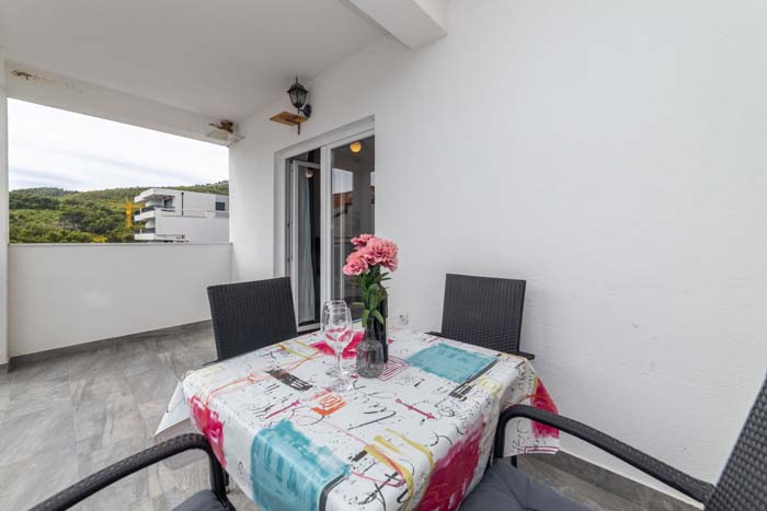 apartmani ferdo živogošće